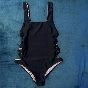Acacia S Hideaways One piece